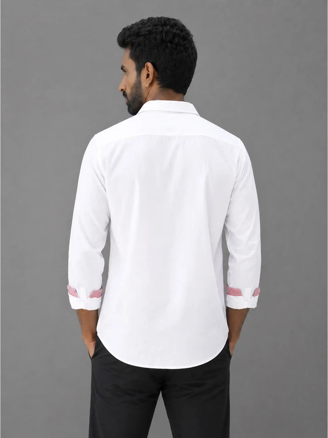 Aveir Shirt - White with Red