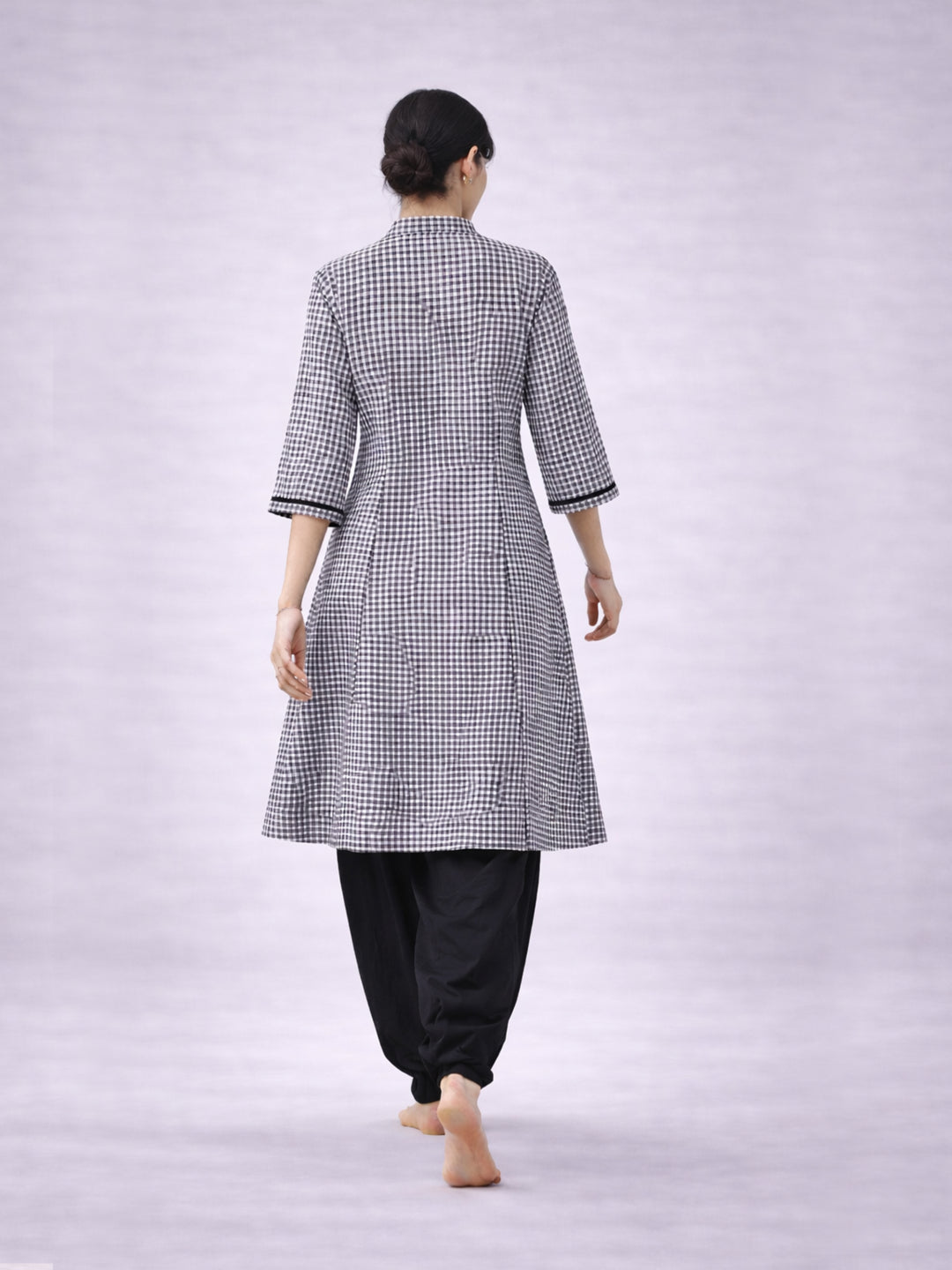 Chitram Kurti