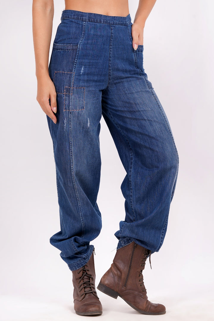 Relaxed Fit Light Wash High-Waisted Denim Pants For Women