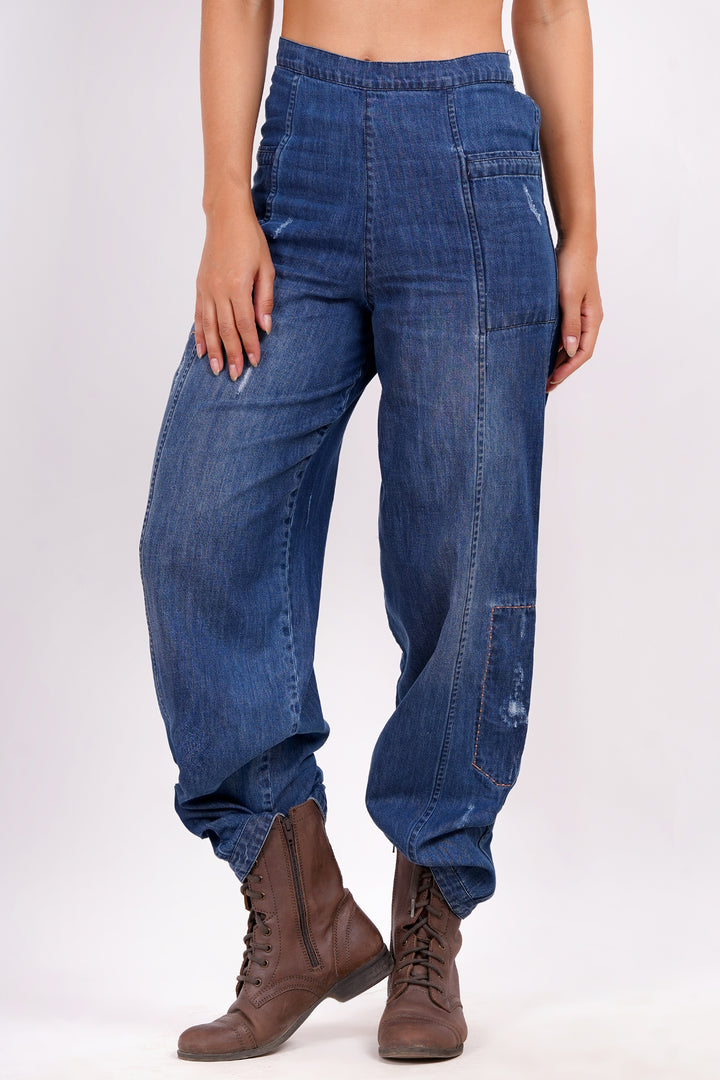 Relaxed Fit Light Wash High-Waisted Denim Pants For Women