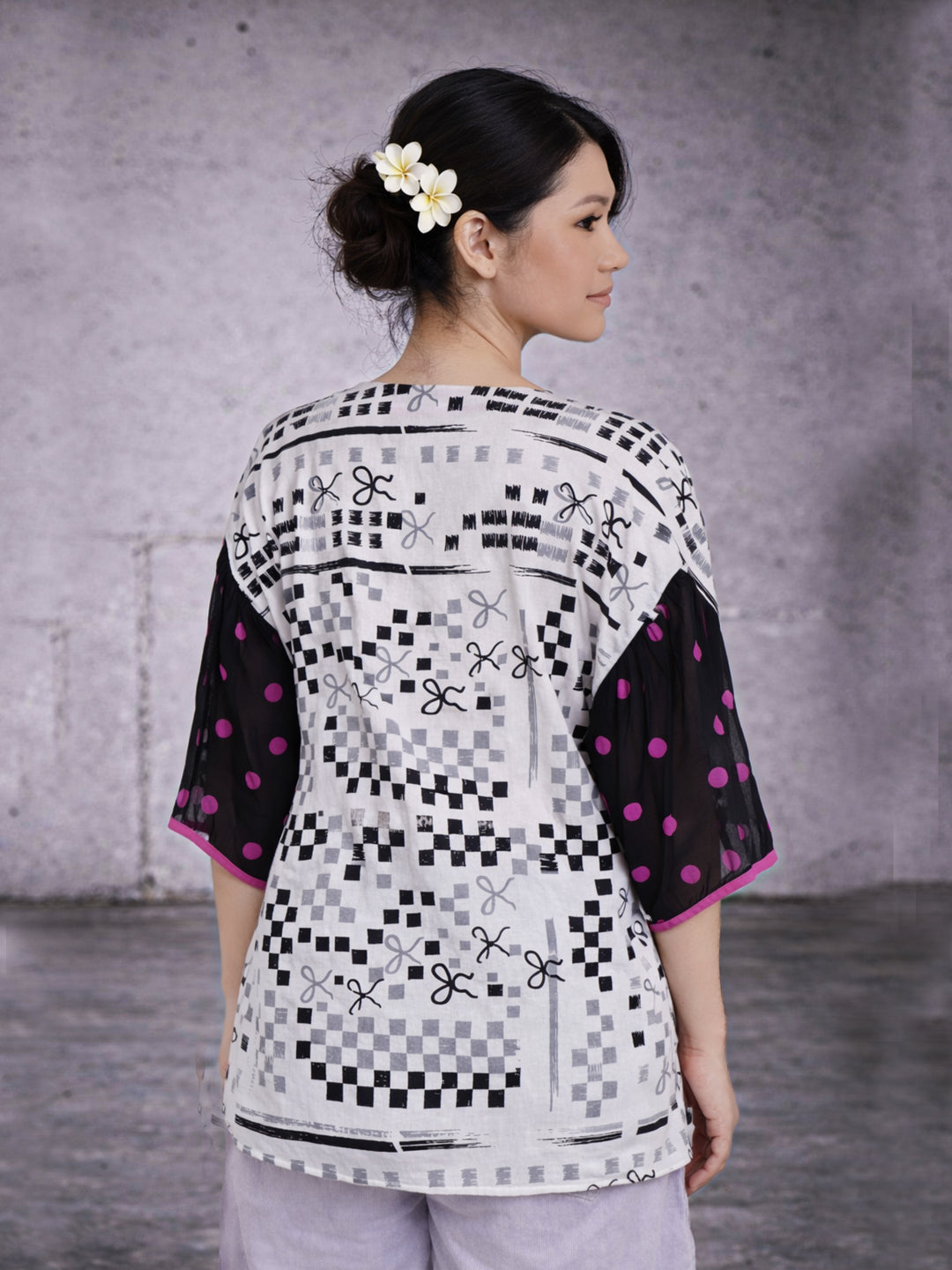 Graphic Checks Wrap-Around Top