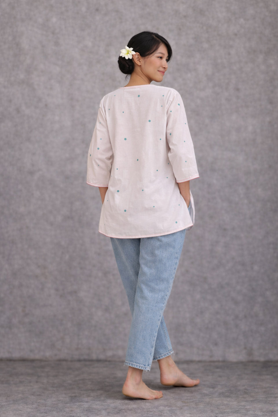 Acqua Dot Lurti - White