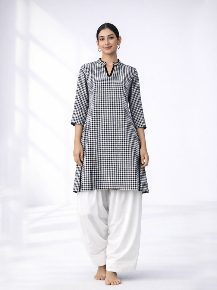 Chitram Kurti