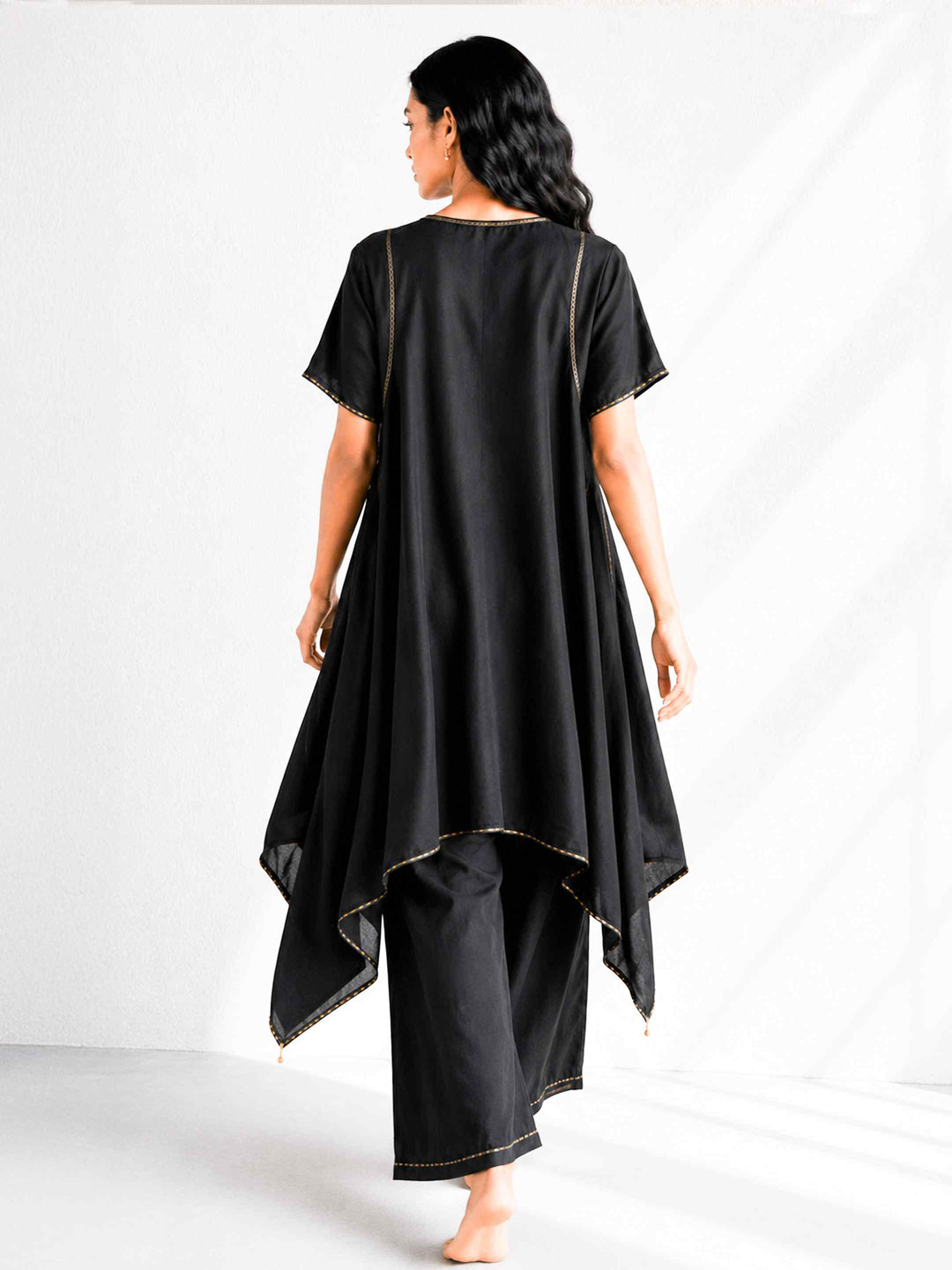 Ananta Kurta