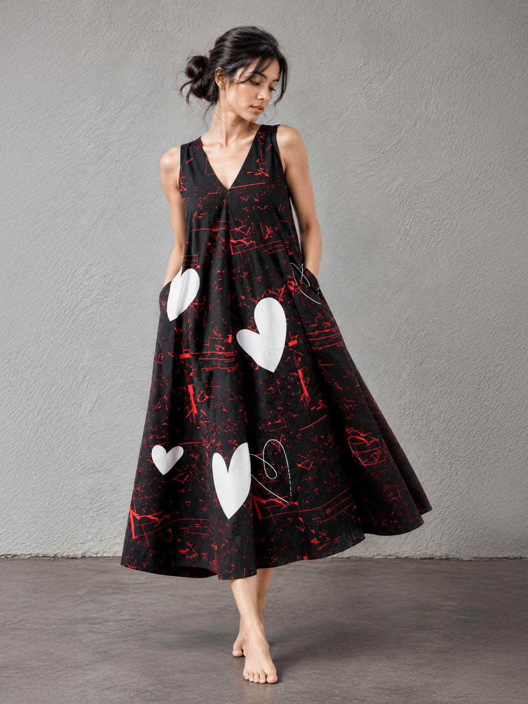 Graphic Hearts Dress