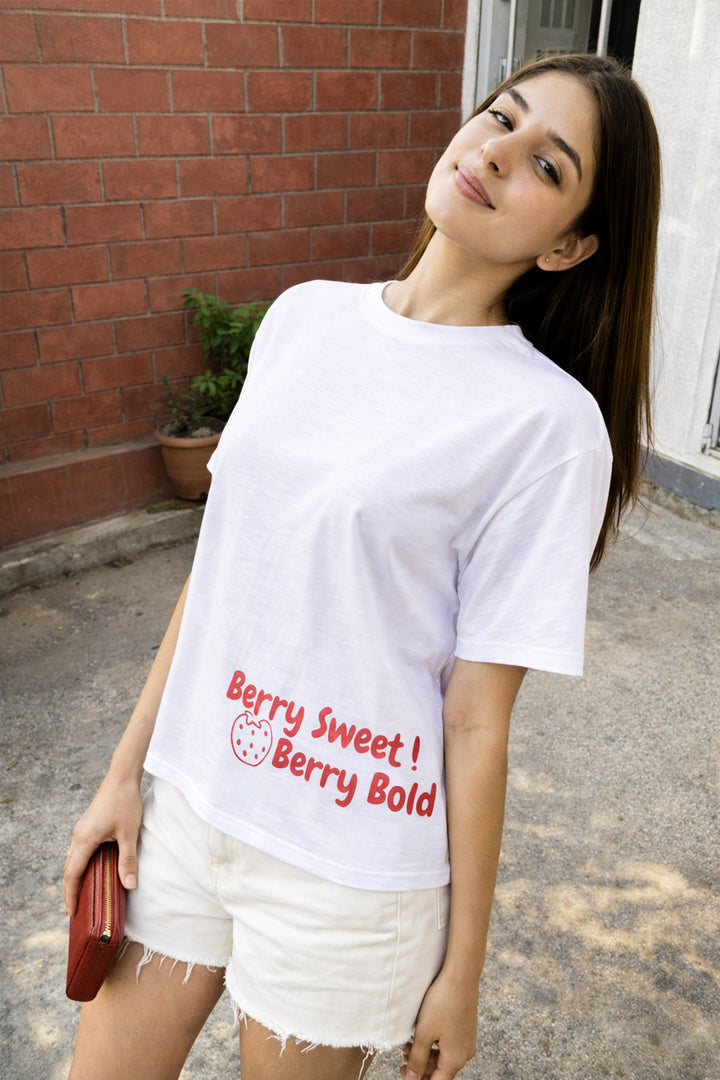 Strawberry Graphic T-shirt - White.